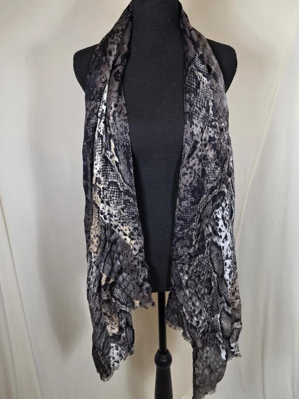 Python Snake Print Oversized Scarf Shawl Wrap Frayed Edge Grey Tan Neutral OS